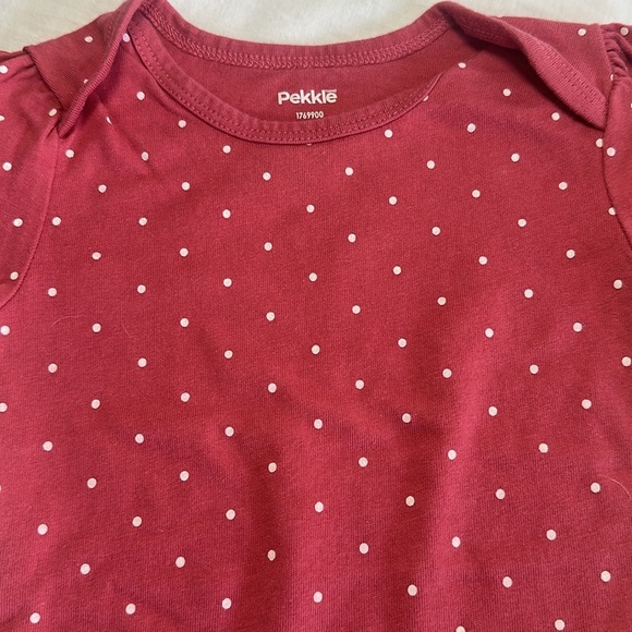 Pekkle Kids - set of 2 One Piece bodysuits - Red and Cream - Picture 2 of 5